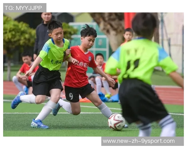 足球锻炼的多重意义与对青少年身心发展的积极影响探讨